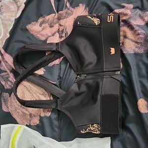 NWOT MOVED TO MERCARI!